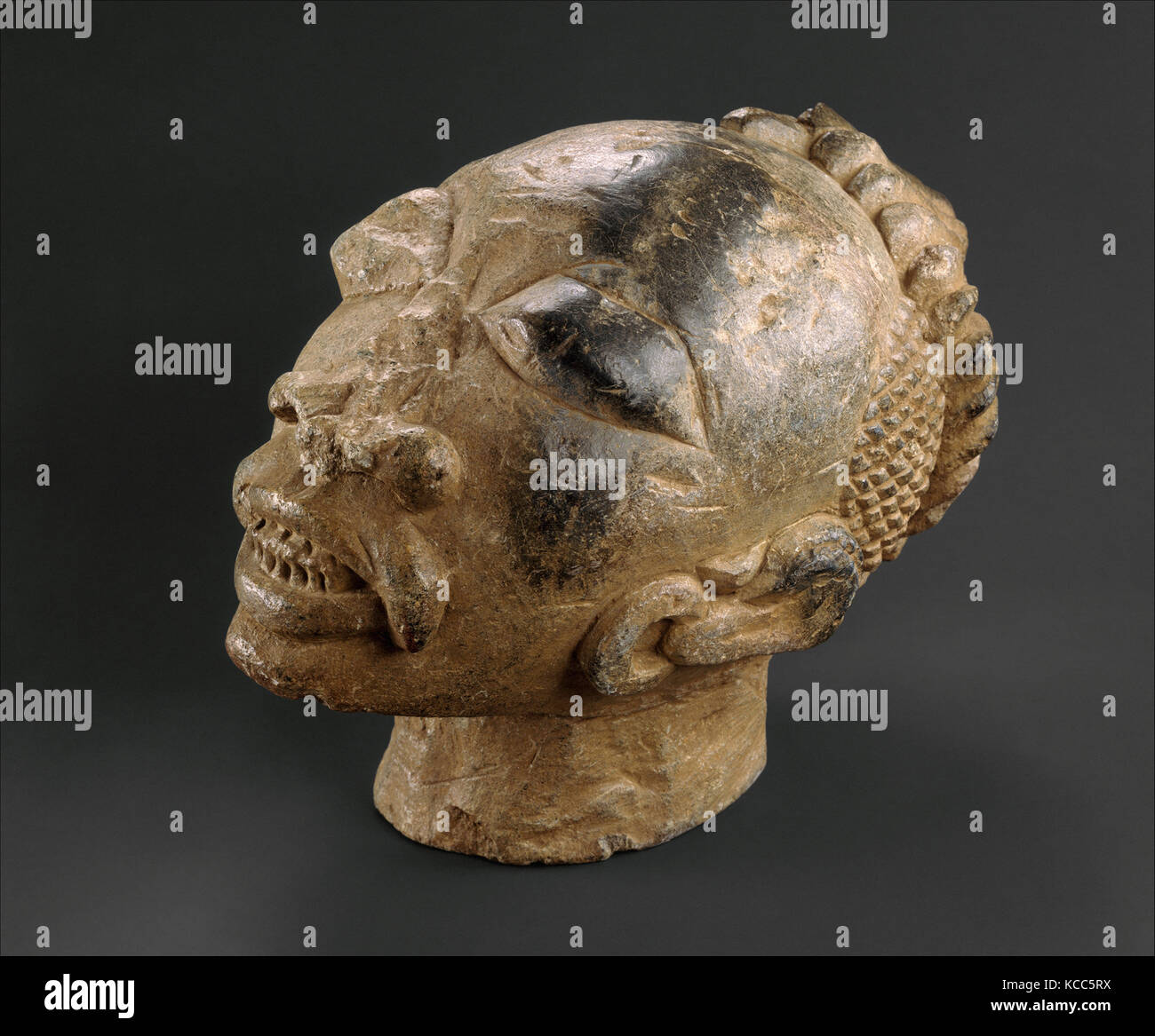 Figure: Head, 16th century, Sierra Leone, Sapi peoples, Steatite, H. 10 3/16 x W. 8 1/2 x D.14 1/4 in. (26 x 21.6 x 36.2 cm Stock Photo