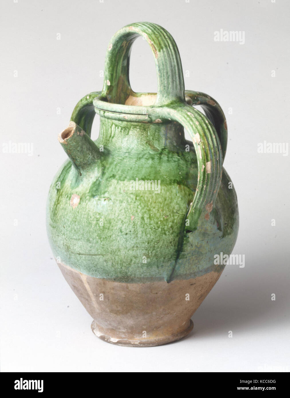 Water jar with spout (vase à bec), second half 16th century Stock Photo
