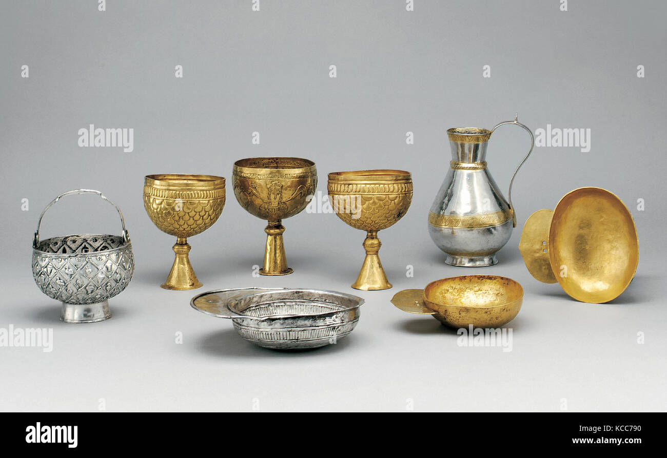 The Avar Treasure, 600s (bucket)–700s, Avar or Byzantine, Gold and silver, Metalwork-Gold, The Avars were a nomadic tribe of Stock Photo