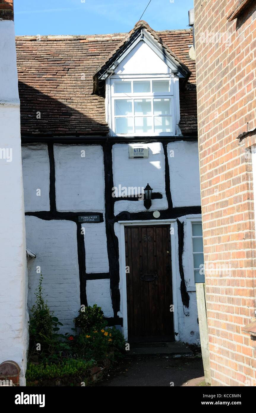 Tumbleweed Cottage, Bovingdon, Hertfordshire is a timber framed