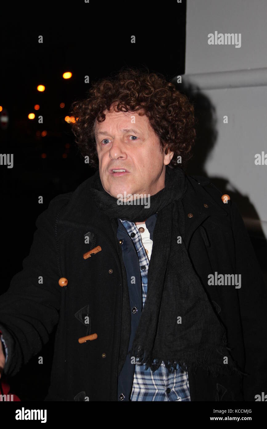 Leo Sayer arriving at the Venue Cymru Llandudno Wales Stock Photo Alamy