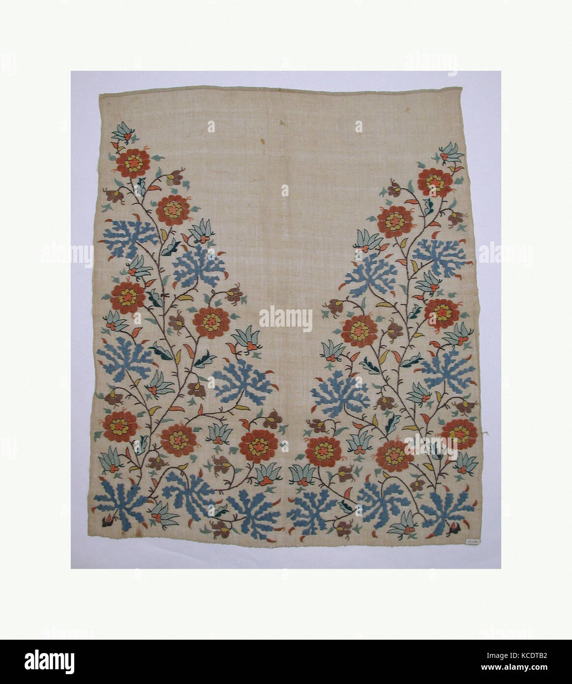 Towel End, early 19th century, Attributed to Turkey, Linen, silk; plain