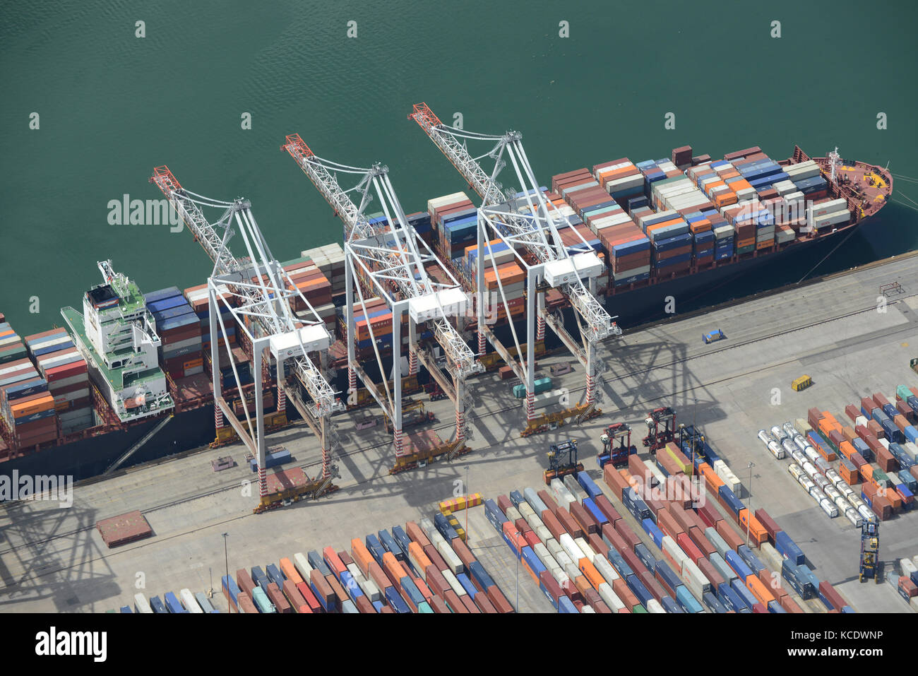 Southampton Container Port Stock Photo - Alamy