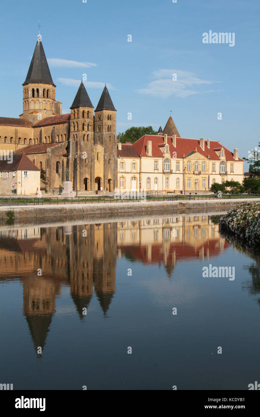 The Basilica of Paray-le-Monial is a Romanesque church in Paray-le-Monial, Bourgogne. Stock Photo