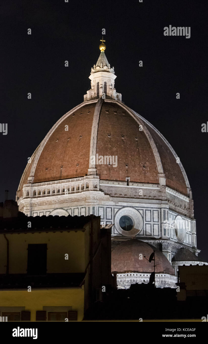 View of the dome of Brunelleschi at night Stock Photo - Alamy