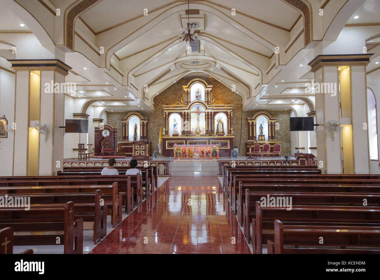 Sep 21,2017 looking around inside Our Lady of the Immaculate Conception ...