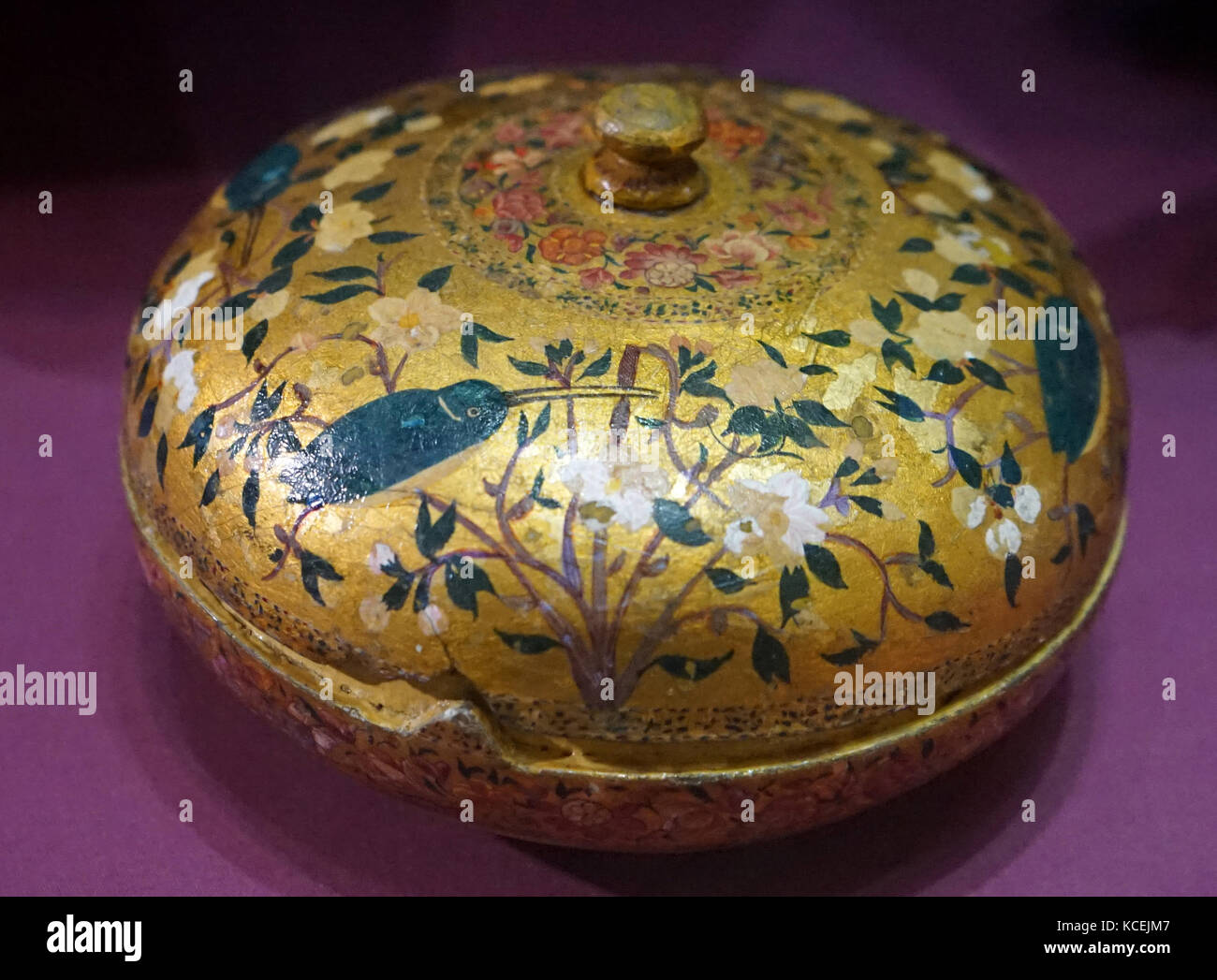 18th century, Mughal Powder bowl from Kashmir, India. Stock Photo