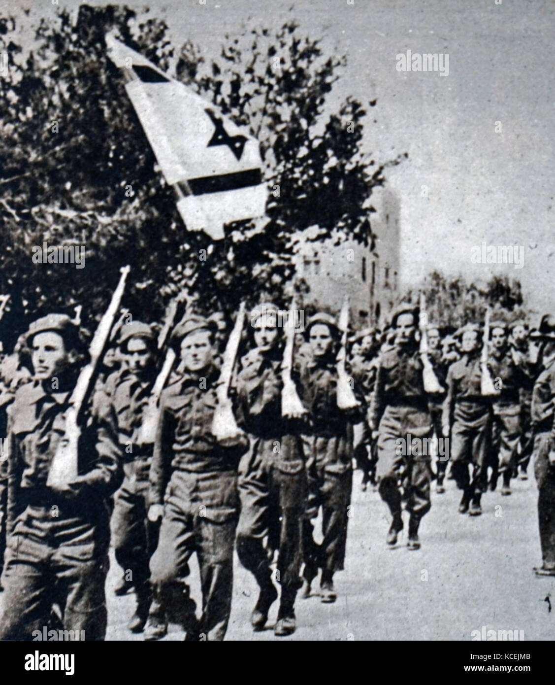 A march past by the new Israeli army during the War of Independence 1948 Stock Photo