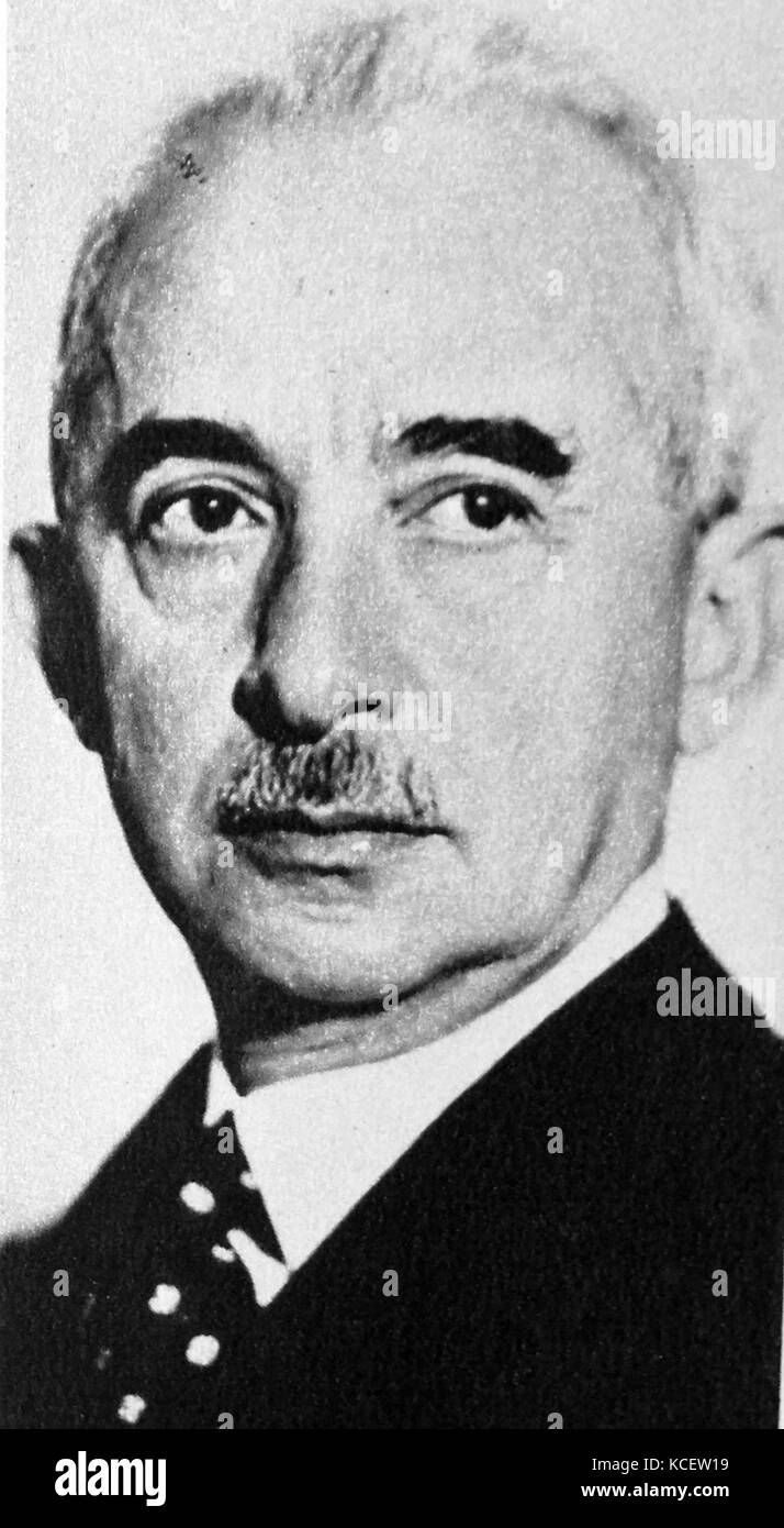 Mustafa ?smet ?nönü (1884 – 1973). Turkish general and statesman. President of Turkey from 11 November 1938, the day after the death of Mustafa Kemal Atatürk, to 22 May 1950, when his Republican People's Party was defeated in Turkey's second free elections. He also served as the first Chief of the General Staff from 1922 to 1924, and as the first Prime Minister after the declaration of the Republic, serving three terms: from 1923 to 1924, 1925 to 1937, and 1961 to 1965 Stock Photo