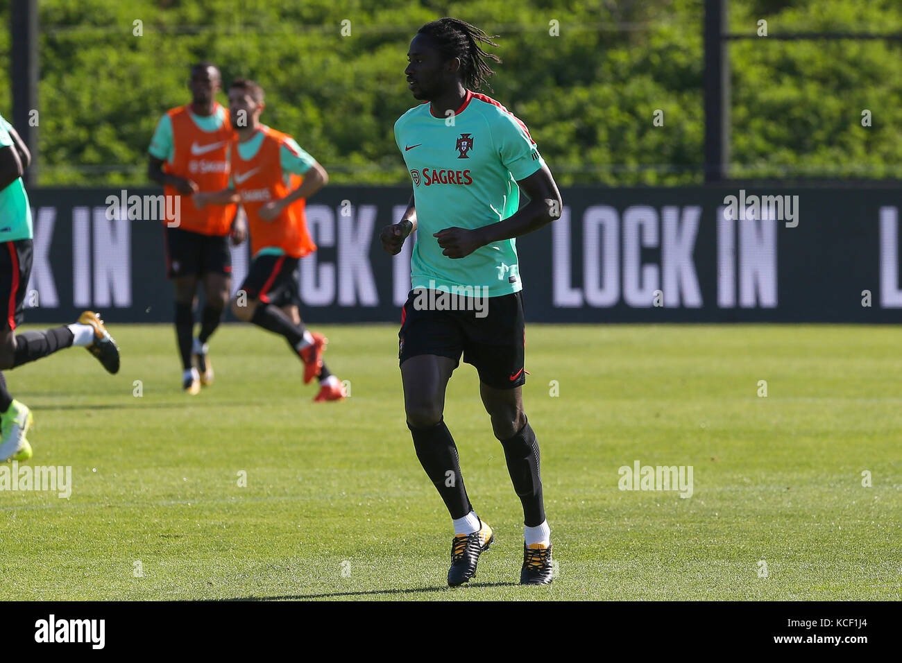 Lisbon, Portugal. 4th Oct, 2017. Portugal forward Eder in action during National Team Training session before the match between Portugal and Andorra at City Football in Oeiras, Lisbon on October 4, 2017. Credit: Bruno Barros/Alamy Live News Stock Photo
