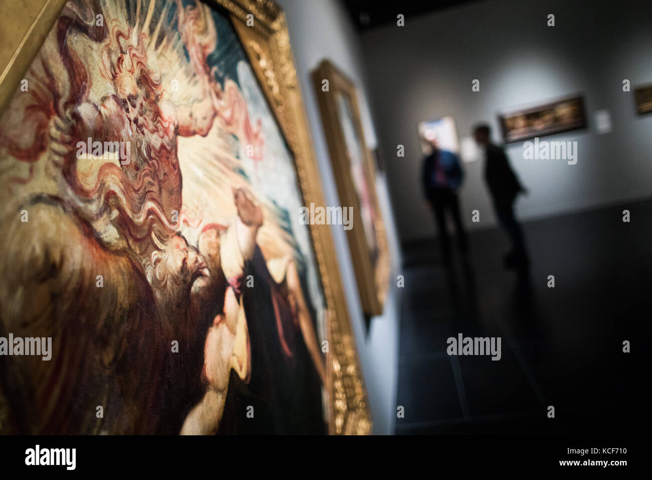 Cologne, Germany. 4th Oct, 2017. The painting 'Jupiter and Semele' (1541/42) by painter Jacopo Tintoretto can be seen at the exhibition 'Tintoretto - A Star was Born' at the Wallraf Richartz Museum in Cologne, Germany, 4 October 2017. The exhibition on the occasion of the 500th birthday of the Venetian painter with lendings from London, Madrid, Milan, Rome, Venice and Washington, inter alia, is open from 6 October 2017 until 28 January 2018. Credit: Rolf Vennenbernd/dpa/Alamy Live News Stock Photo