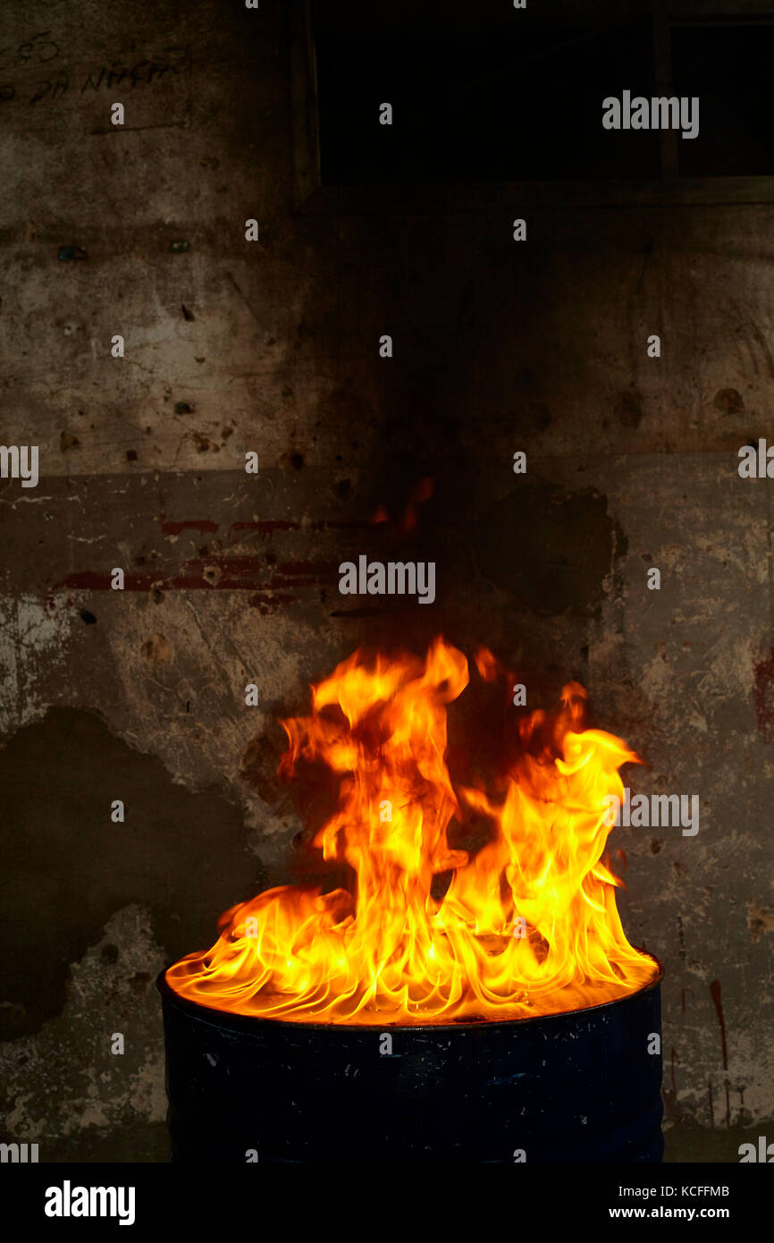 Square Pyre Fire Pyre, fire, burner, isolated Stock Photo - Alamy