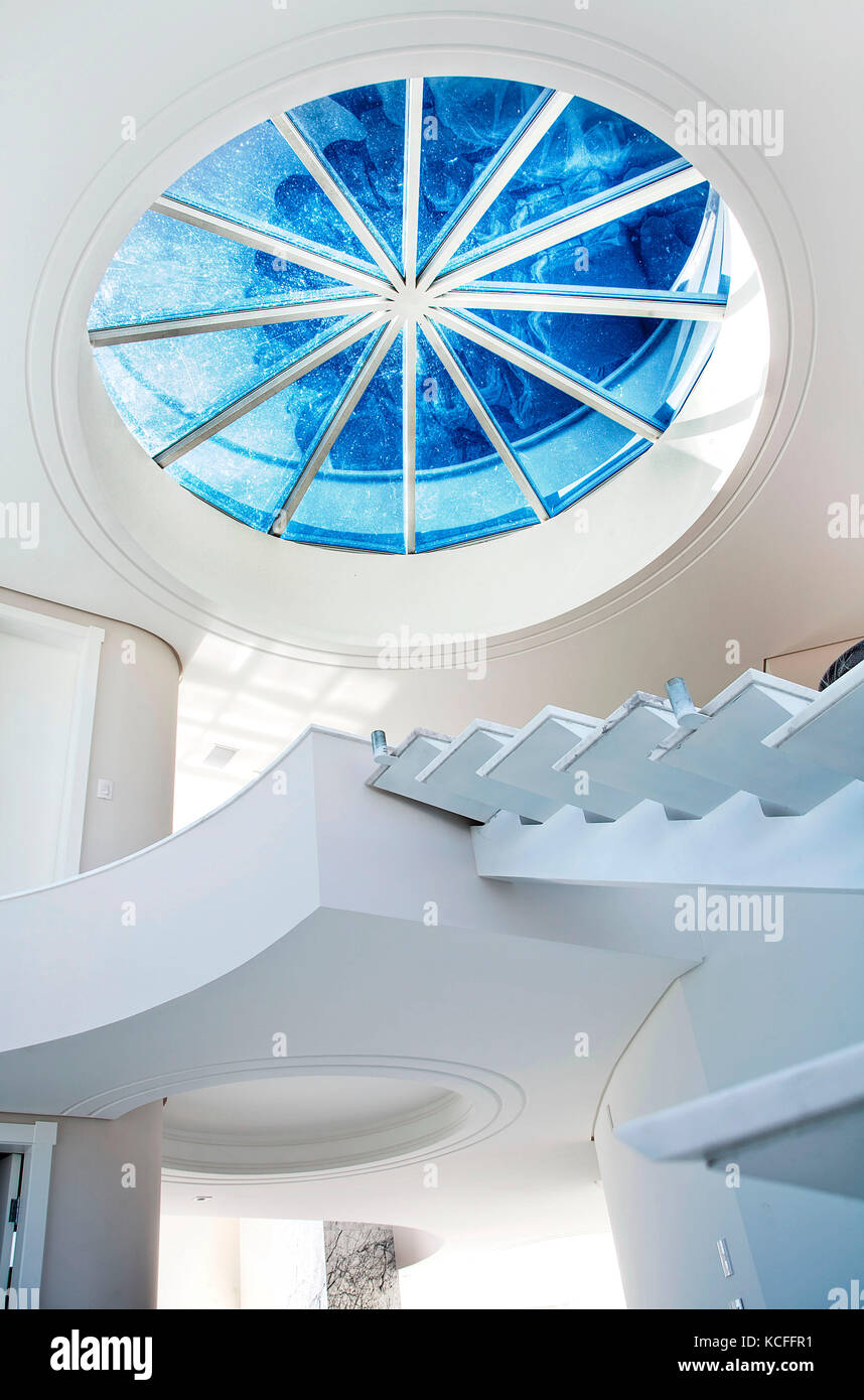 Hall, door, ceiling, round, mezzanine Stock Photo Alamy