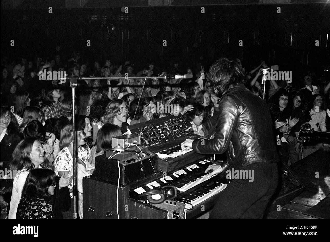 Manfred Mann’s Earth Band play Plymouth Guildhall on 30 December 1972.  The UK rock band had been formed the previous year with Manfred Mann among the first musicians to use the Minimoog synthesiser for his improvisations. Stock Photo
