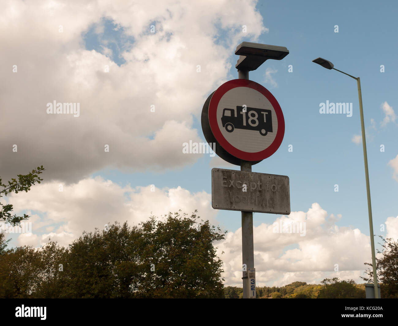 lorry truck circle load road sign maximum weight 18 tonnes; Essex Stock