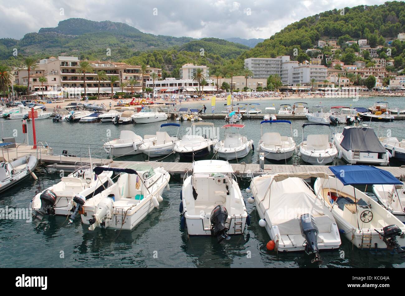 Boats moored in the harbour at Port de Soller on the Spanish island of Majorca on September 6, 2017. Stock Photo