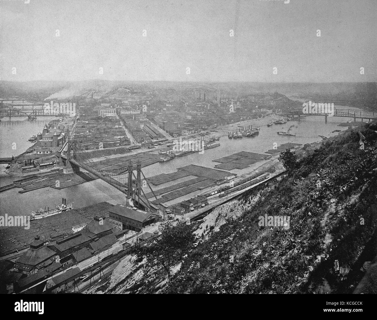 United States of America, View of the large industrial city of Pittsburgh in state of Pennsylvania on the rivers Monongahela and Allegheny, digital improved reproduction of a historical photo from the (estimated) year 1899 Stock Photo
