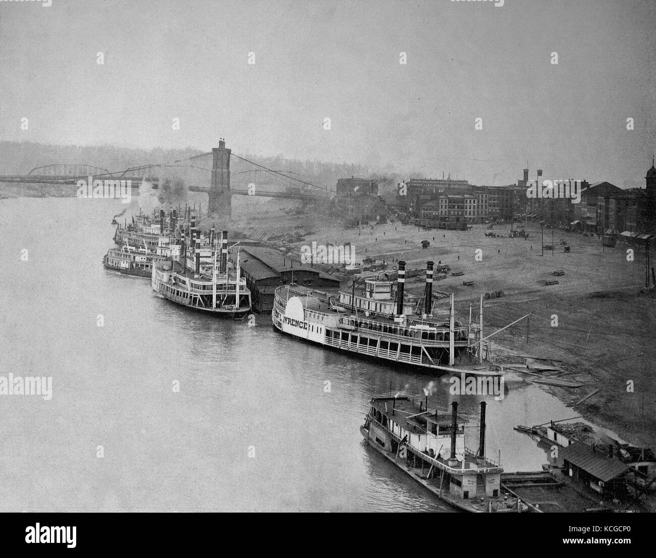 United States of America, steamer and boats at the berth on river Ohio, near the town of