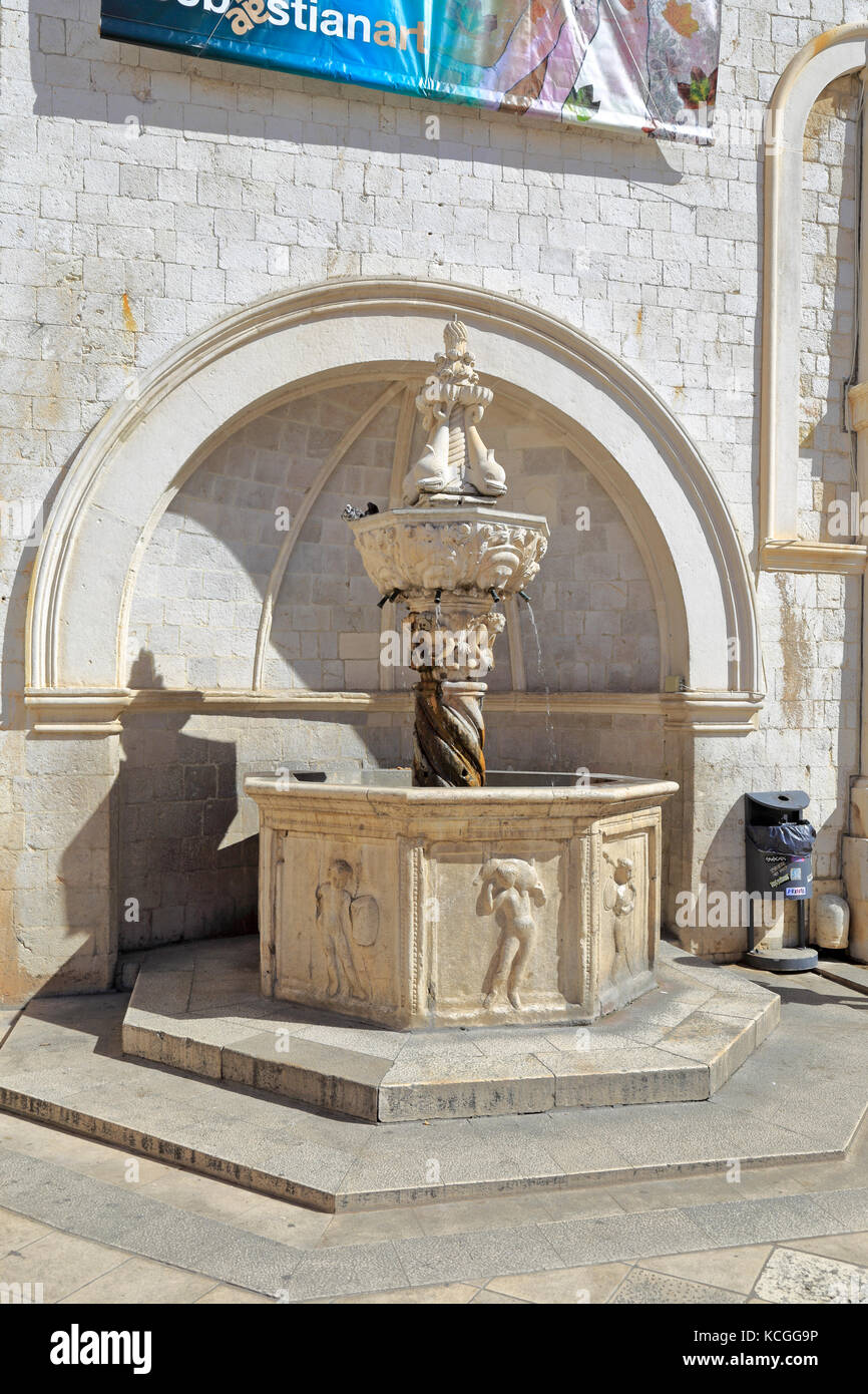 Small Onofrio's fountain in Luza Square, Dubrovnik Old City, Croatia, UNESCO world heritage site, Dalmatia, Dalmatian Coast, Europe. Stock Photo