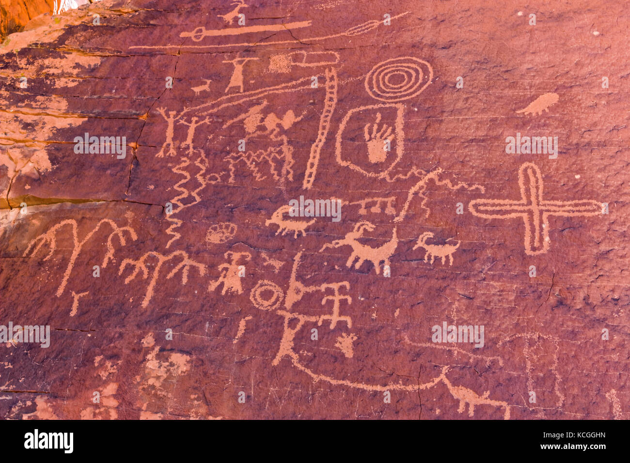 Ancient petroglyphs carved into Atlatl Rock Stock Photo - Alamy