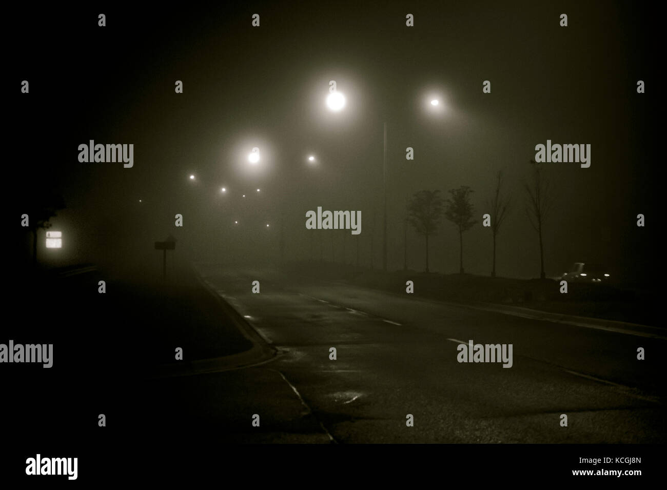 Foggy night on suburban hi-res stock photography and images - Alamy