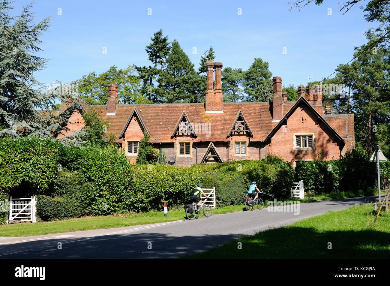 Nos 2627 at southern end of green, Little Gaddesden, Hertfordshire