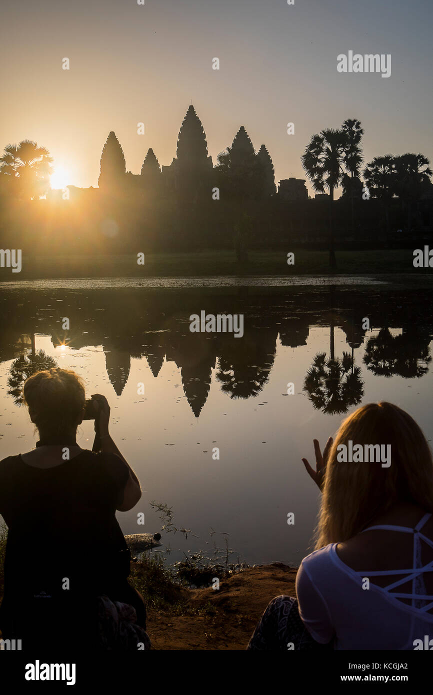 Tourists watching sunrise at Angkor Wat, Siem Reap, Cambodia Stock ...