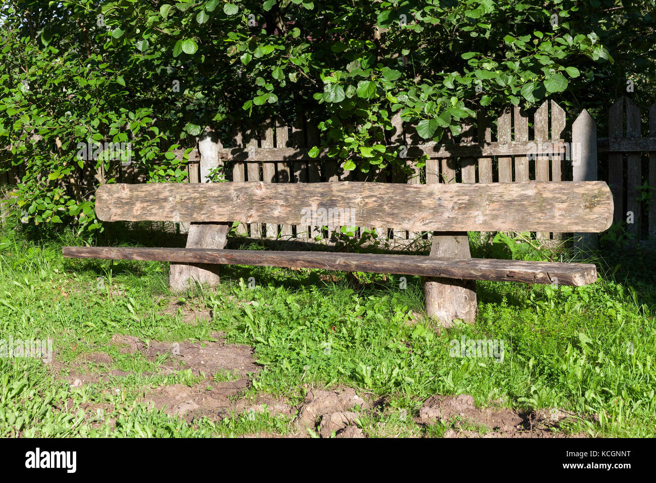 Old bench in front natural hi-res stock photography and images - Alamy