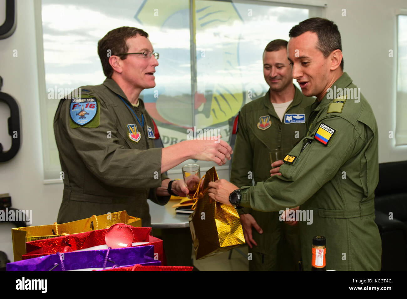 U.S. Air Force personnel meet with Colombian Air Force personnel at Stock  Photo - Alamy