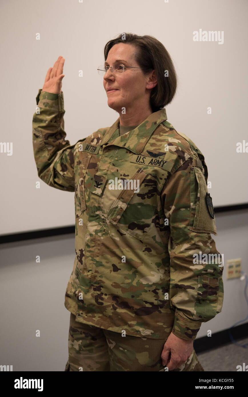 U.S. Army Lt. Col. Stephanie Batten, Deputy Commander of Clinical for Medical Command, South Carolina Army National Guard, is promoted to the rank of Colonel during a ceremony held at the Adjutant General’s building in Columbia, South Carolina, September 22, 2017. (U.S. Army National Guard photo by Spc. Chelsea Baker) Stock Photo