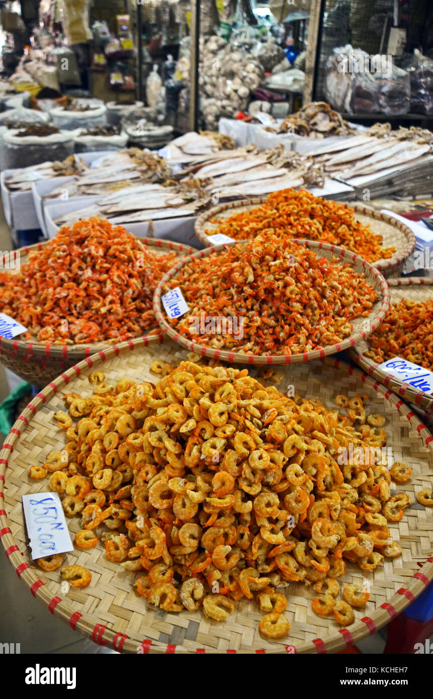 Vietnam food markets in hanoi hi-res stock photography and images - Alamy
