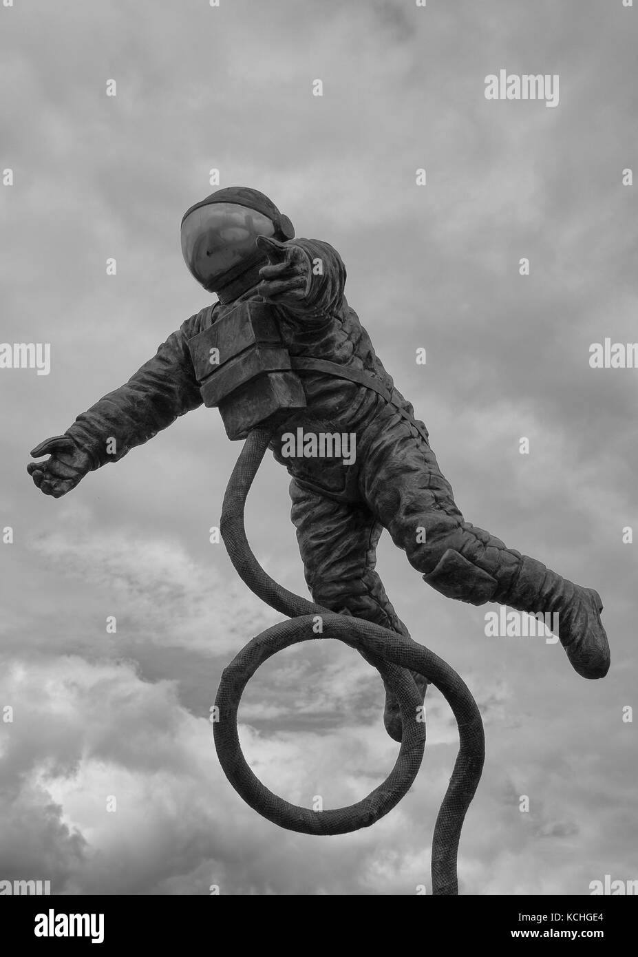 Space shuttle challenger Black and White Stock Photos & Images - Alamy