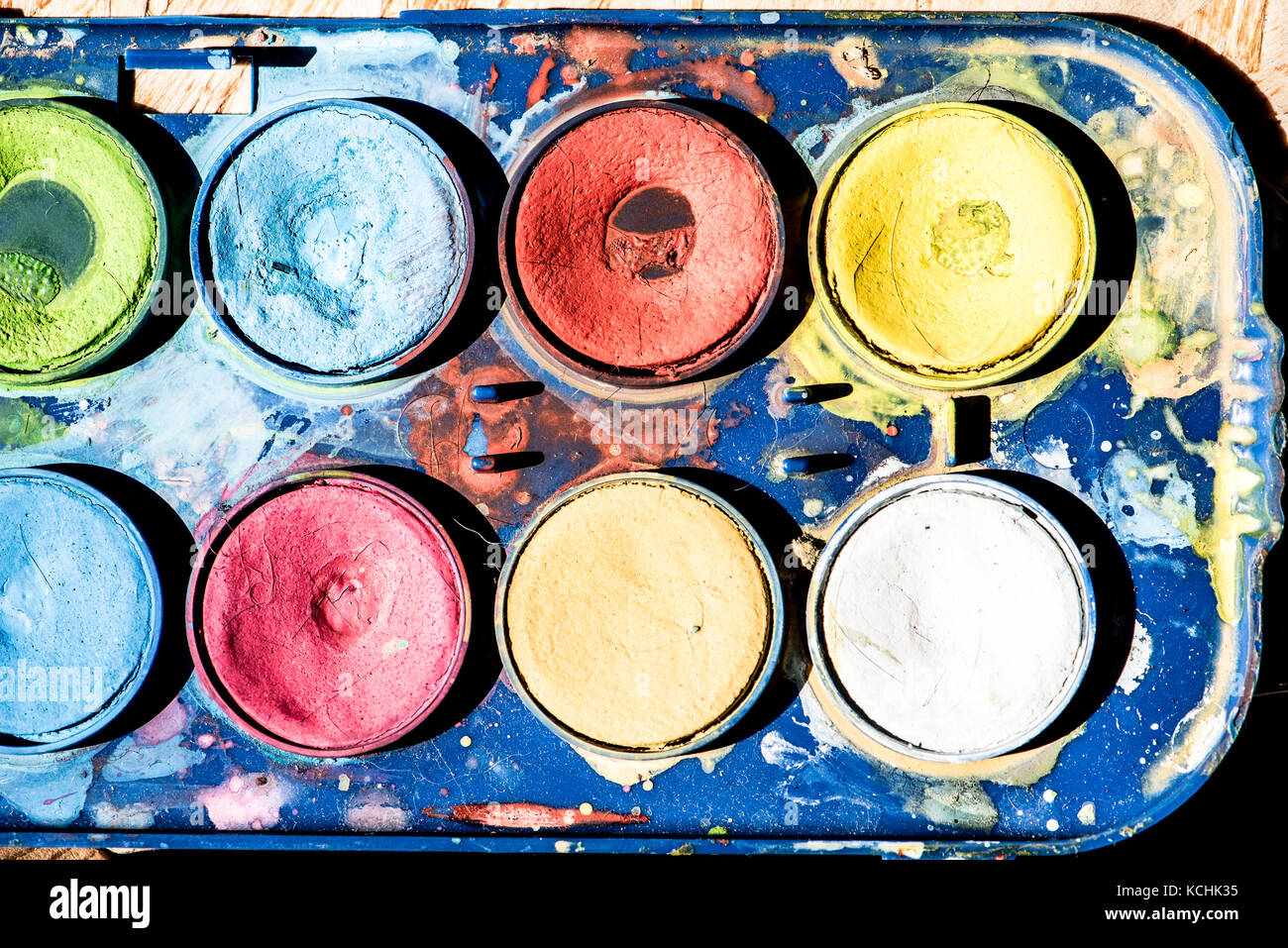 Close Up Top View of a Dry Cracked Messy Water Paint Palette Stock Photo -  Image of color, paintbrush: 251222674