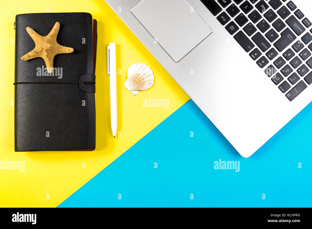 Travel planning table hi-res stock photography and images - Alamy