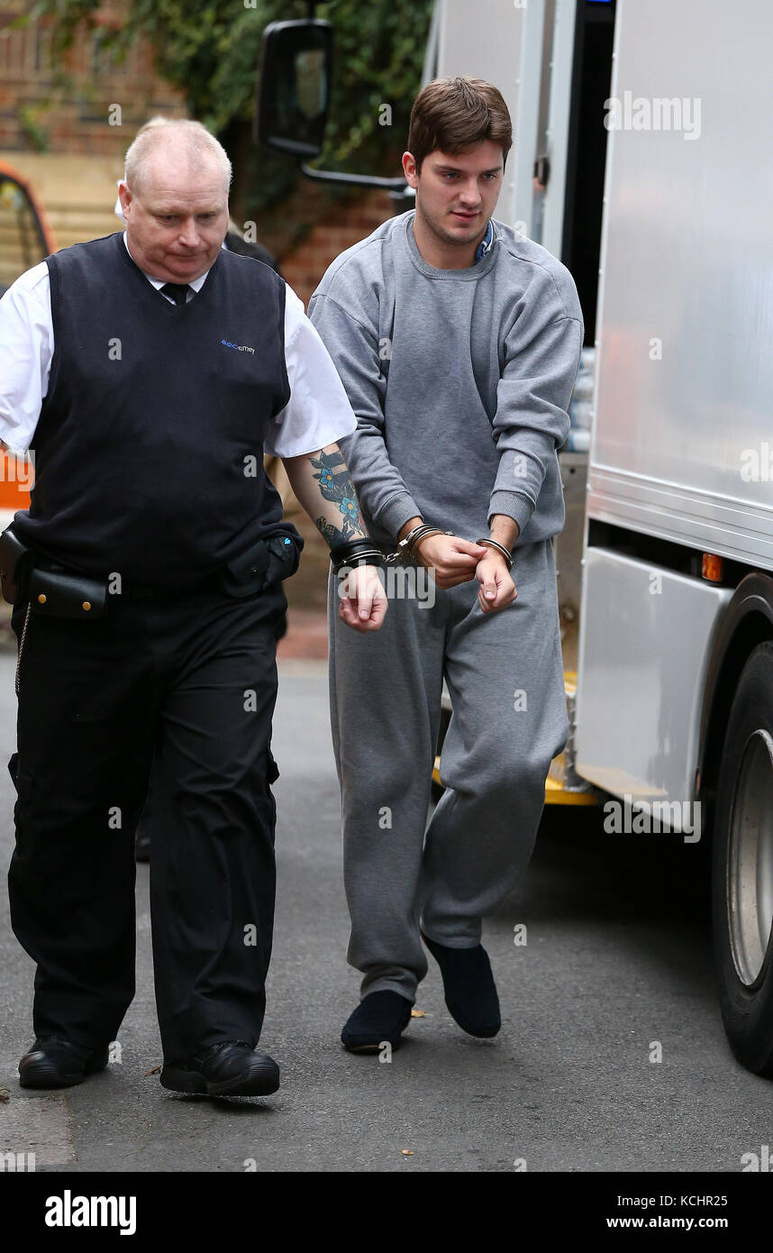 Daryll Rowe arrives at Lewes Crown Court. Rowe is accused of deliberately trying to infect ten male lovers with HIV. He is charged with four counts of grievous bodily harm with intent and six charges of attempting to cause grievous bodily harm with intent. PICTURE BY JAMES BOARDMAN/TELEPHOTO IMAGES Stock Photo