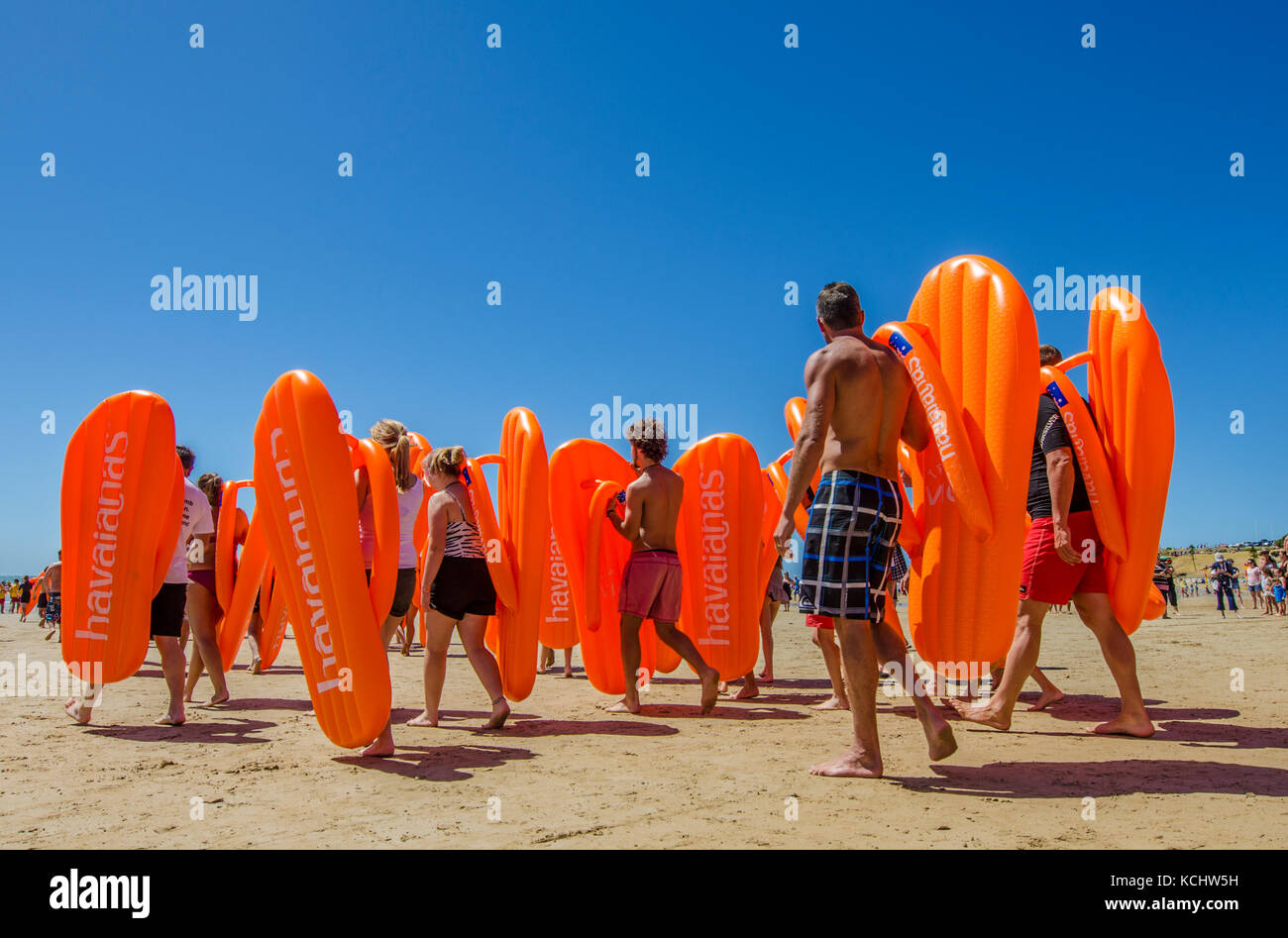 havaianas inflatable flip flop