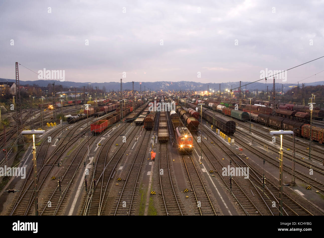 Germany, Ruhr Area, Hagen-Vorhalle, railroad shunting yard in the district Vorhalle, freight trains.  Deutschland, Ruhrgebiet, Hagen-Vorhalle, Zugbild Stock Photo