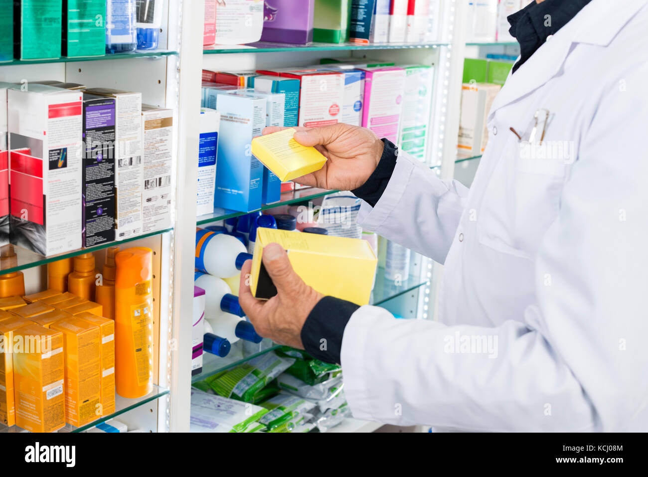 Chemist store display hires stock photography and images Alamy