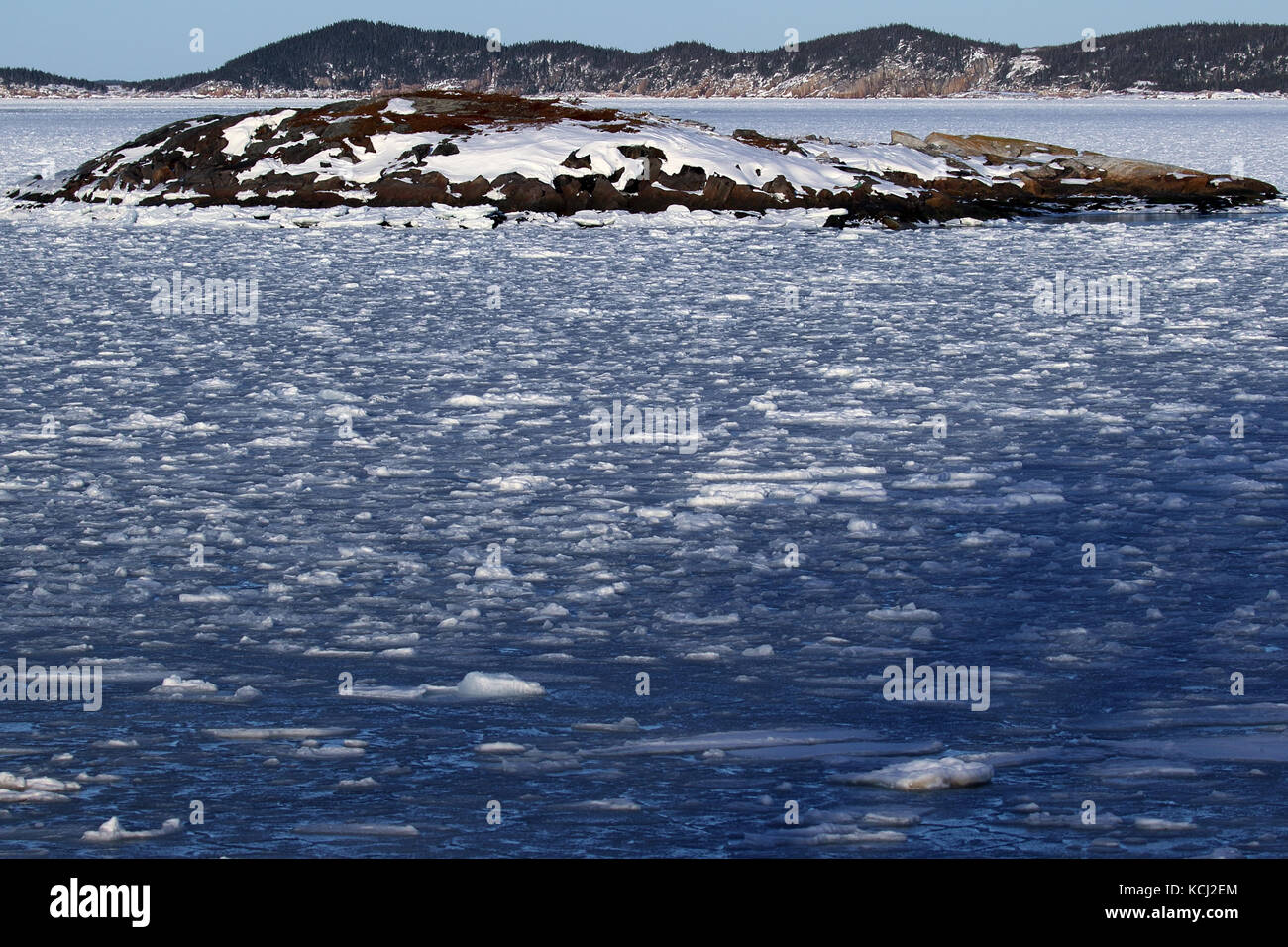 Bergy bits along the coast Stock Photo - Alamy