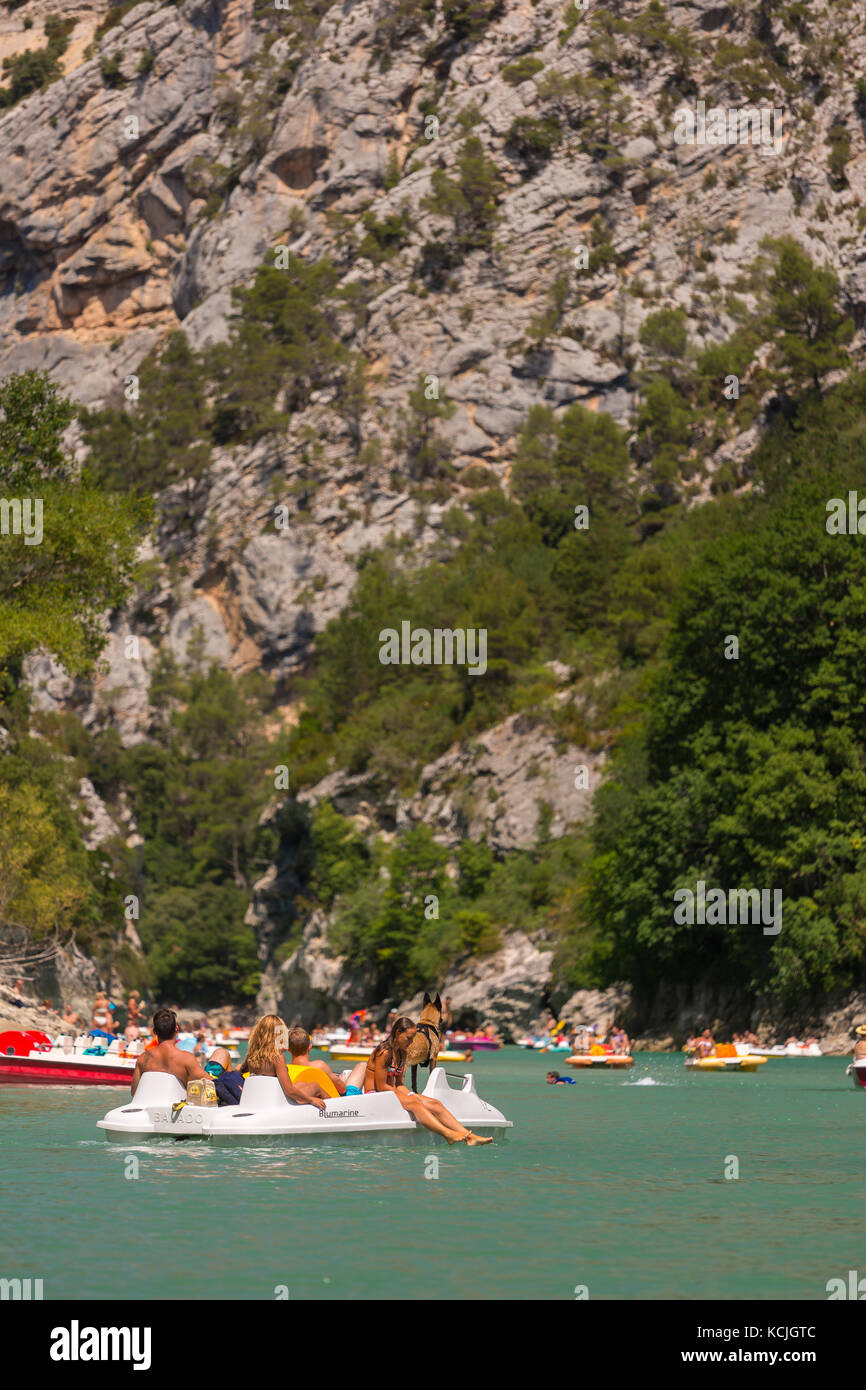 VERDON GORGE, PROVENCE, FRANCE - People boating on river, Gorges du Verdon. Stock Photo