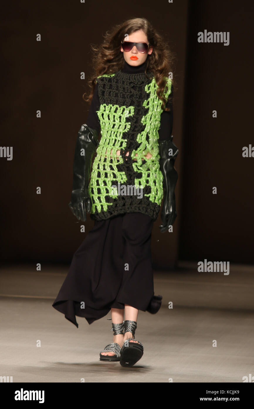 Belo Horizonte, Brazil. 4th Oct, 2017. Model during the fashion show at the 21st edition, autumn / winter 2018 of Minas Trend, at Expominas, in Belo Horizonte (MG), on Wednesday, 04. Credit: Brazil Photo Press/Alamy Live News Stock Photo