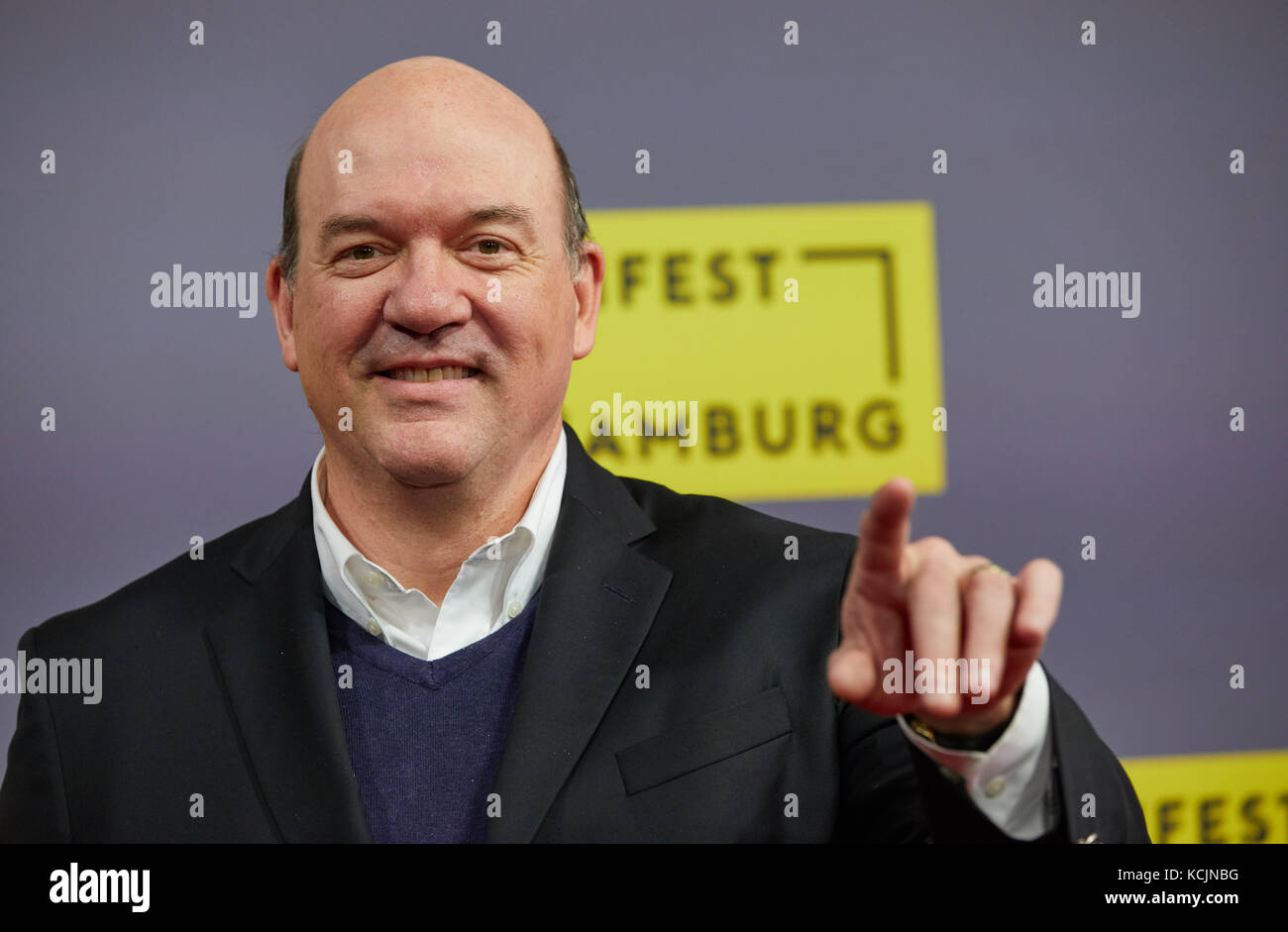 Hamburg, Germany. 5th Oct, 2017. US-American actor and director John Carroll Lynch arrives at the opening of the 25th Hamburg Film Festival at the CinemaxX in Hamburg, Germany, 5 October 2017. The festival ends on 14 October. Credit: Georg Wendt/dpa/Alamy Live News Stock Photo