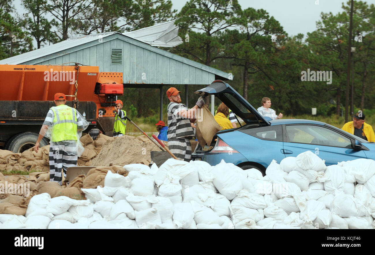 Jail uniforms hires stock photography and images Alamy