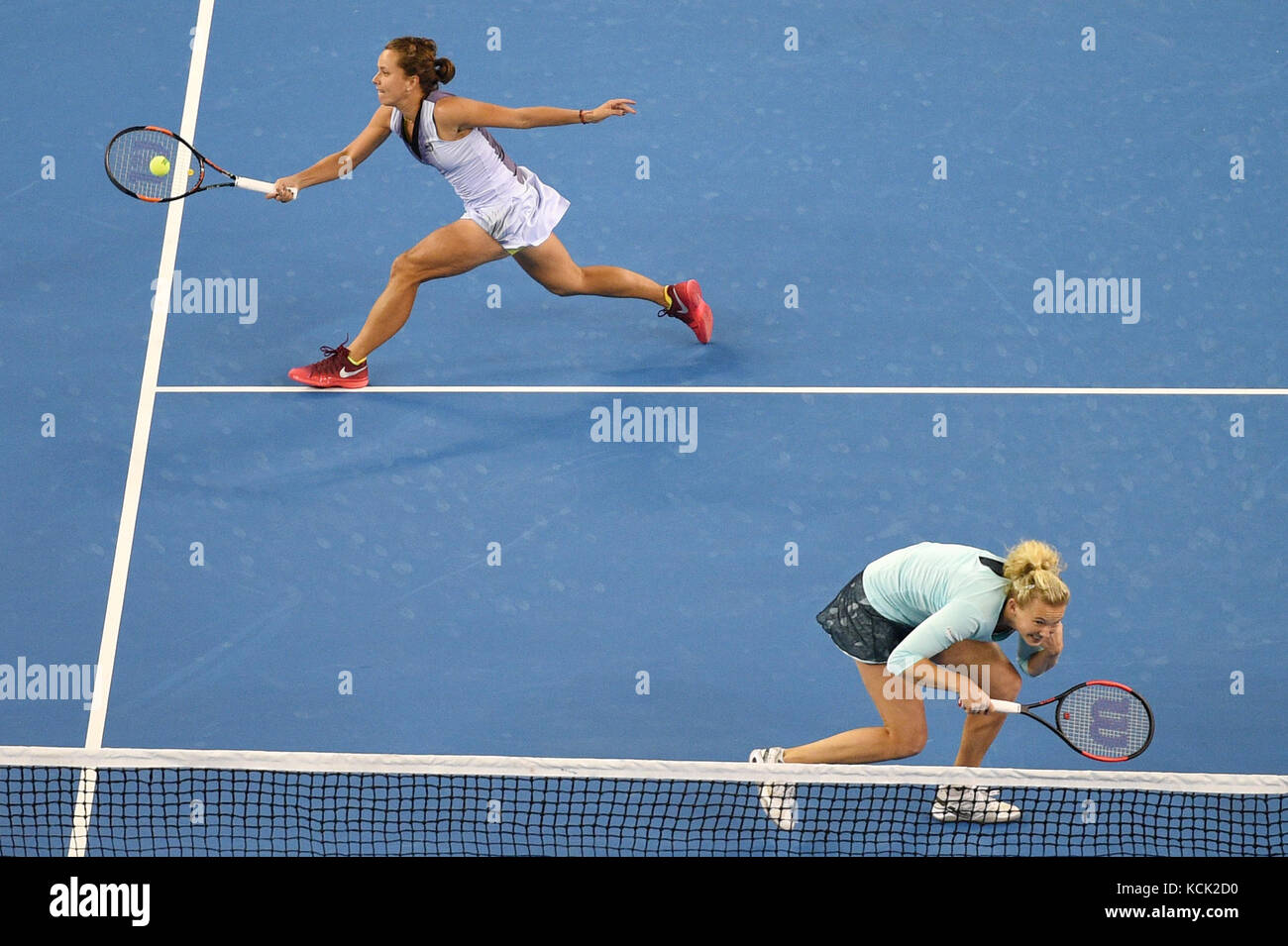 Beijing, China. 6th Oct, 2017. Katerina Siniakova/Barbora Strycova (L) of the Czech Republic compete during the women's doubles quarter-final match against China's Peng Shuai/India's Sania Mirza at the China Open tennis tournament in Beijing on Oct. 6, 2017. Credit: Ju Huanzong/Xinhua/Alamy Live News Stock Photo