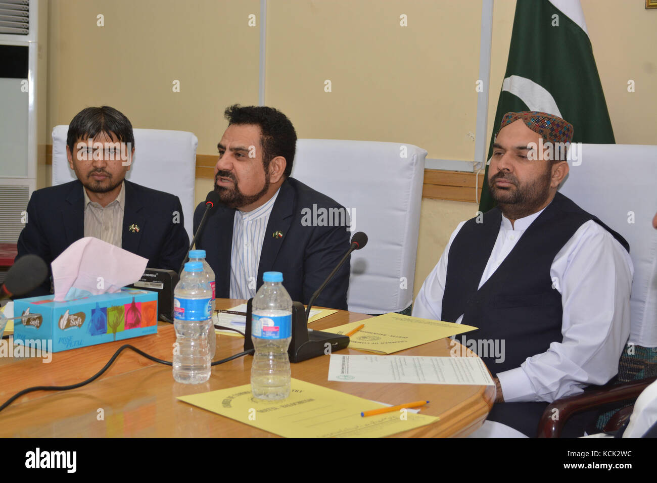 Quetta, Pakistan. 6th Oct, 2017. Council General of Islamic Republic of Iran Mr. Rafiee Muhammad addressing to the meeting regarding increasing of Pak-Iran Trade after visiting Quetta Chamber of Commerce and industries. Senior vice president Mr. Muhammad Ayoub Khilji, Patron in chief Mr. Ghulam Farooq and other senior member also presented here. Credit: Din Muhammad Watanpaal/ZMA Photos/Alamy Live News Stock Photo