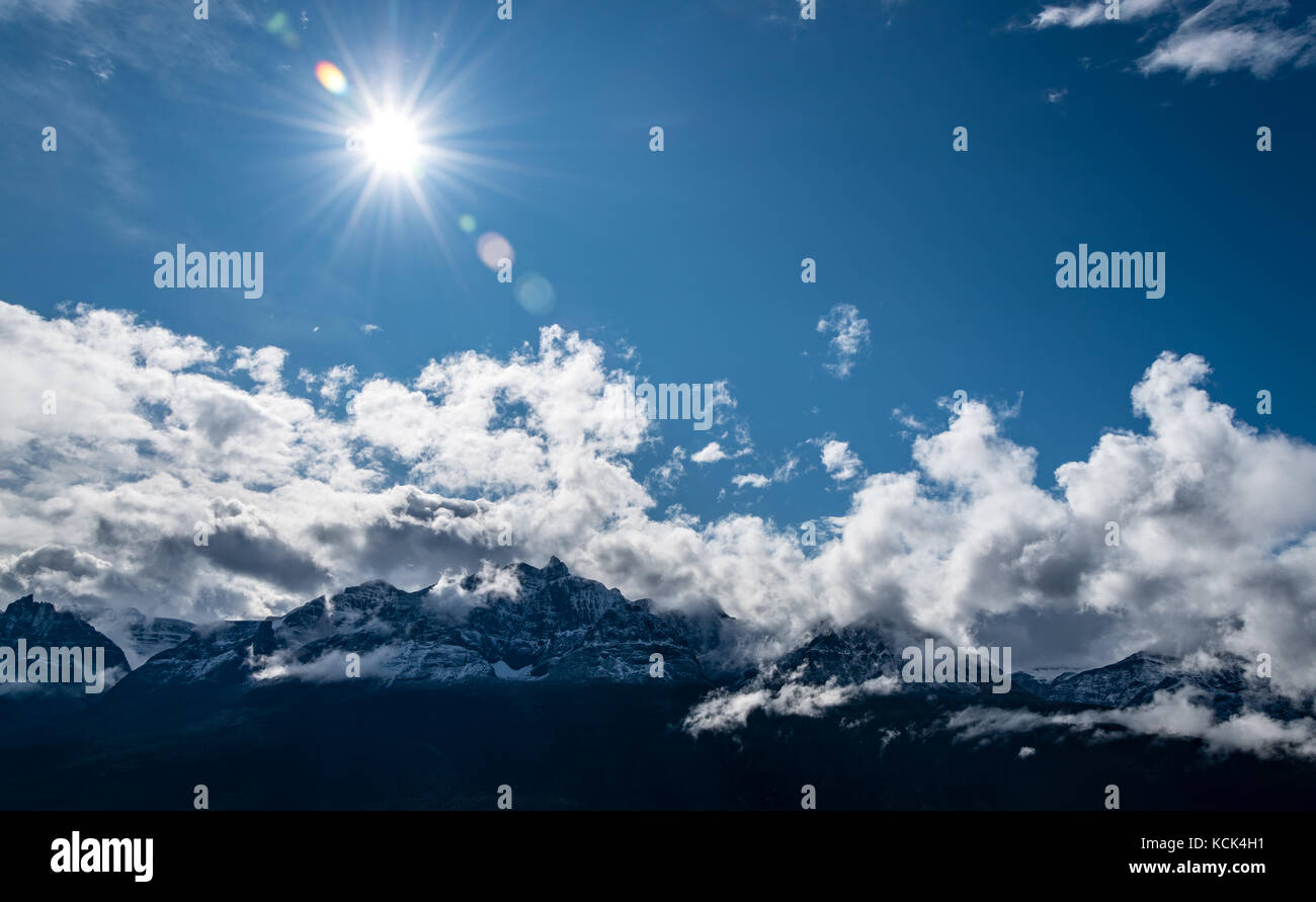 Mountain and lake in Jasper national park Stock Photo