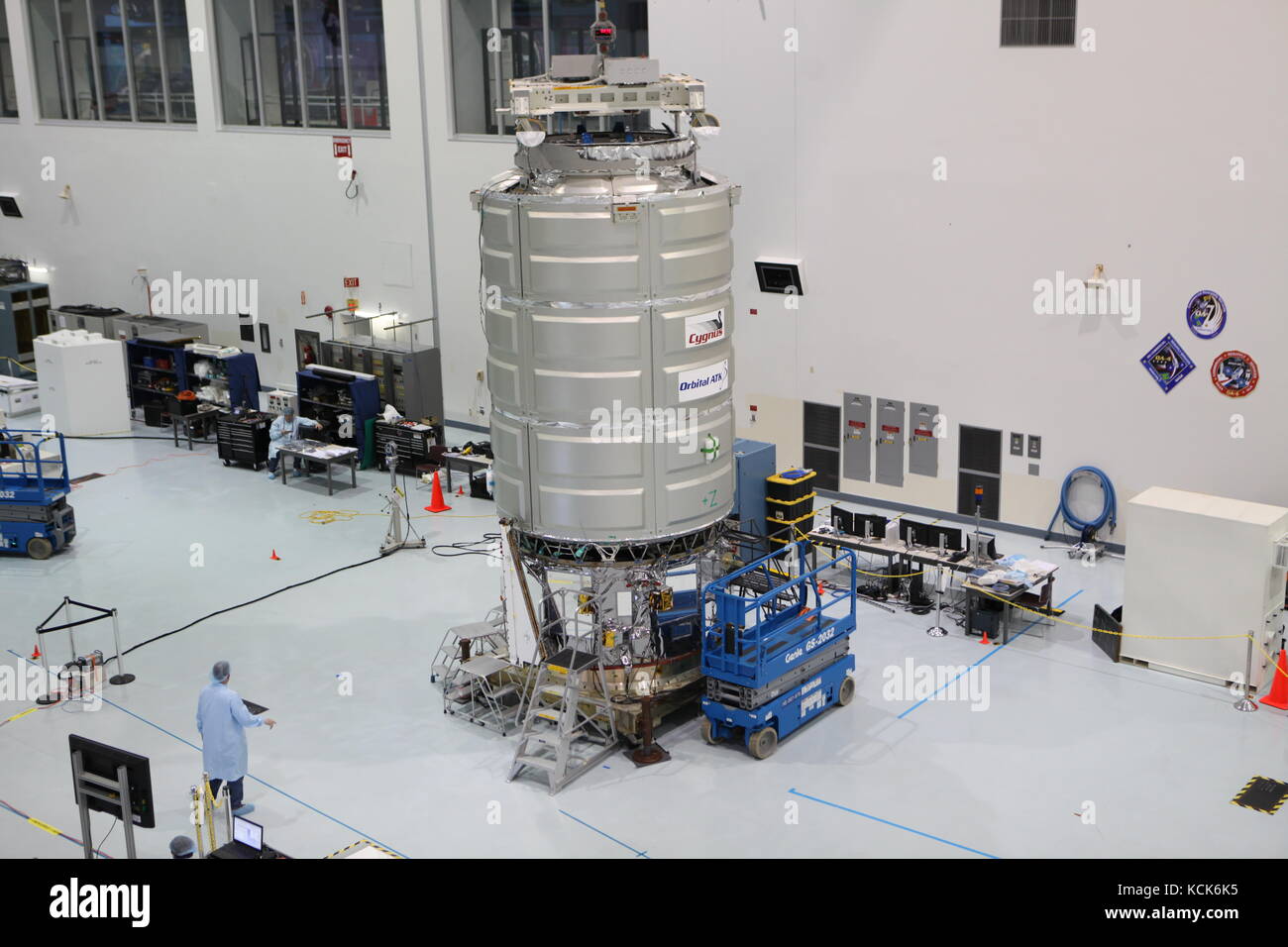 NASA technicians at the Kennedy Space Center Space Station Processing ...