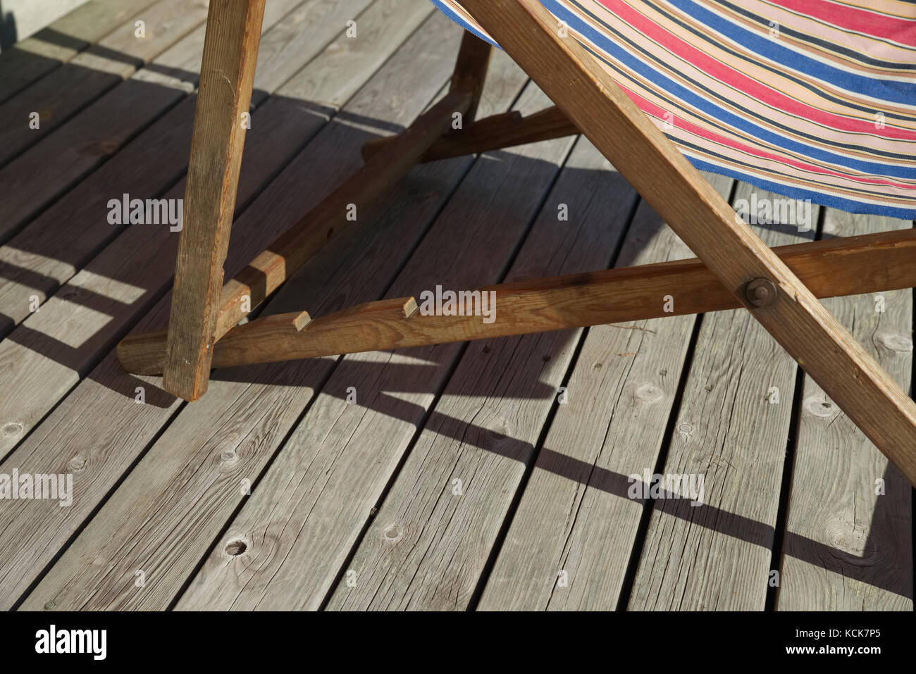 Canvas chair deck deck chair hires stock photography and images Alamy