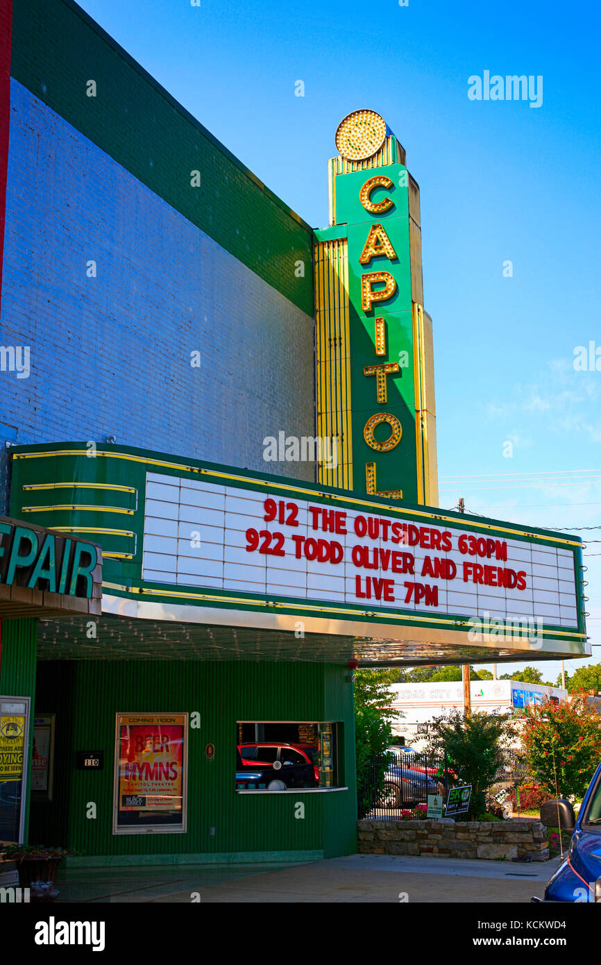Capitol movie theater hires stock photography and images Alamy
