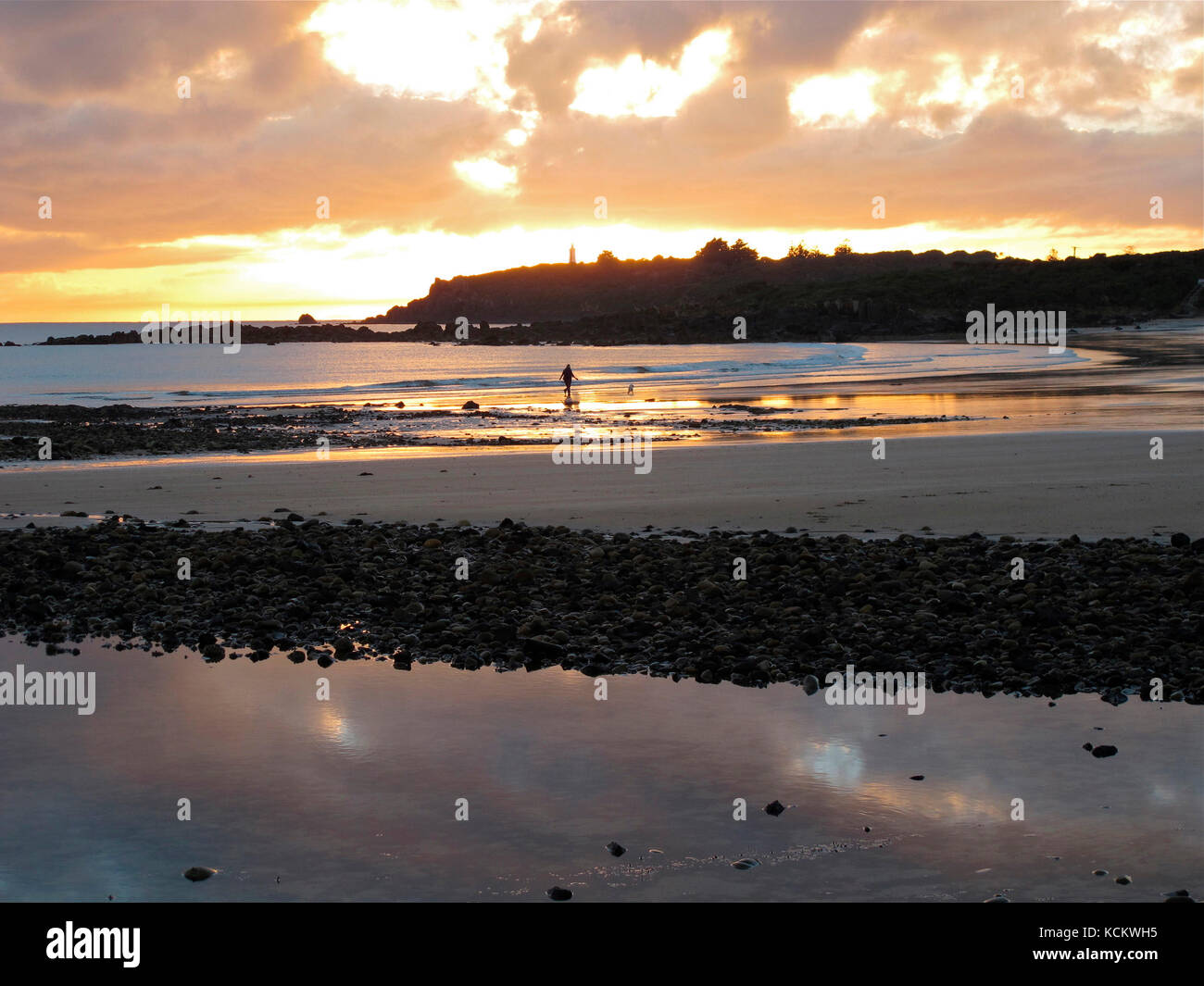 Coles Beach at sunrise, with Mersey Bluff in the background. Devonport,Tasmania, Australia Stock Photo